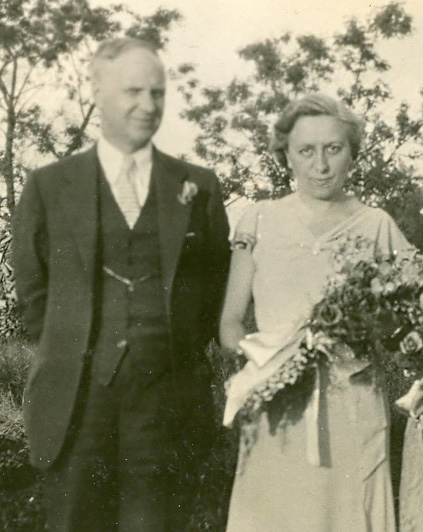 1935 Elmer & Cora Bullis